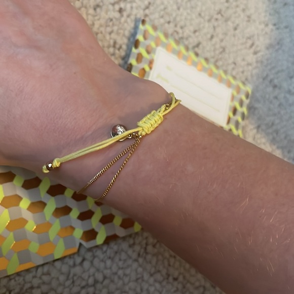 NEW Stella & Dot gold slider bracelet • adjustable arrow bracelet - Picture 6 of 8